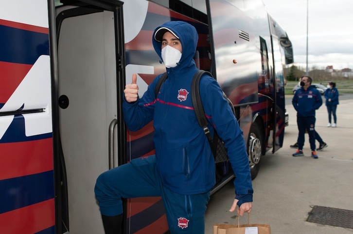 Luca Vildoza, Baskoniak Kopa irabazi dezakeela komentzituta Madrilera bideratu aurretik. (SASKI BASKONIA)