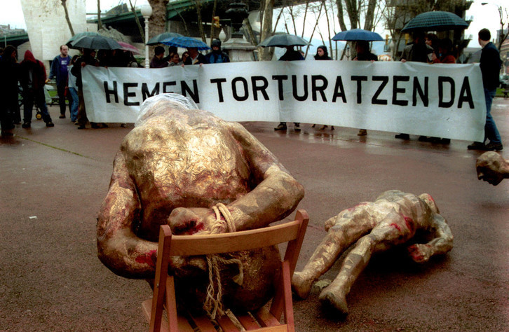 Una movilización de denuncia de la tortura. (NAIZ)