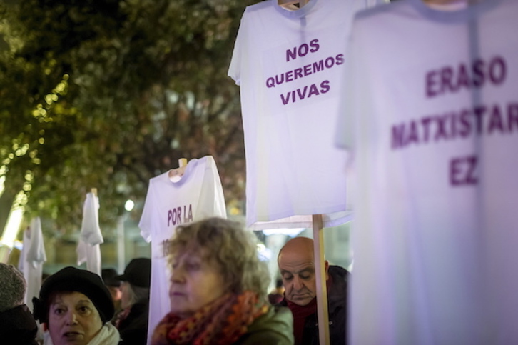 Protesta contra la violencia machista en Gasteiz. (Jaizki FONTANEDA/FOKU)