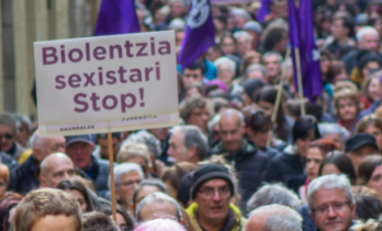 Cartel feminista en una manifestación contra la violencia que sufren las mujeres. (Andoni CANELLADA/FOKU)