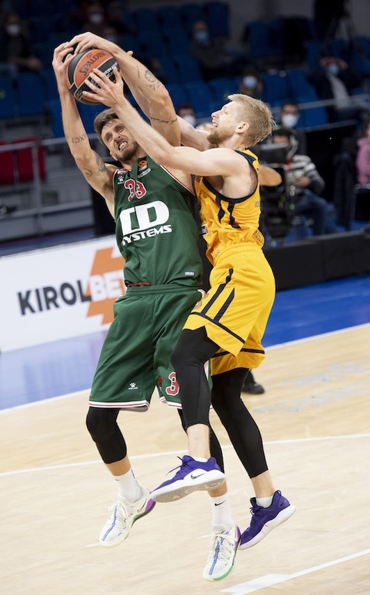 Con la Euroliga perdida y sus arcas vacías, el Khimki puede ser lo mismo una bicoca que una fiera impredecible. (Raúl BOGAJO / FOKU)