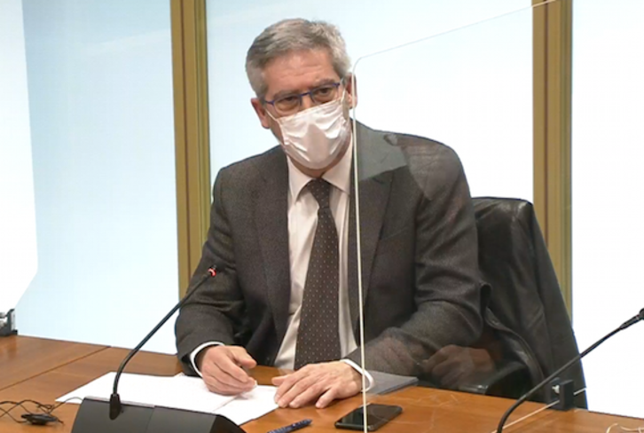 El viceconsejero de Salud, José Luis Quintas, en su comparecencia parlamentaria. 