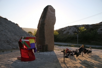 Homenaje de Zurbau a los asesinados en la Zendea de Oltza. (NAIZ)