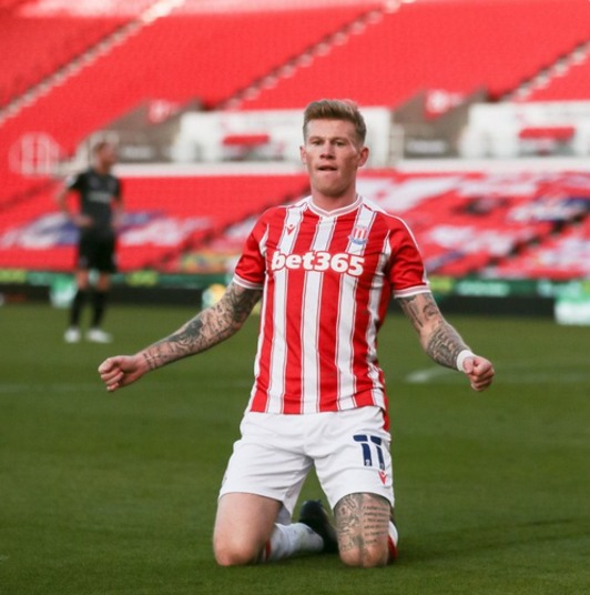 McClean juega en el Stoke City de la segunda categoría en el fútbol inglés. (@StokeCity)