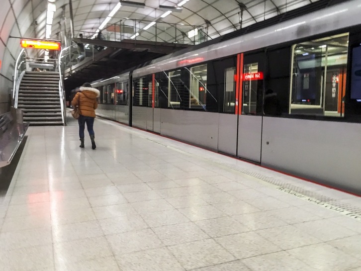 Foto de archivo del anden del Metro Bilbao. (Marisol RAMIREZ/FOKU)