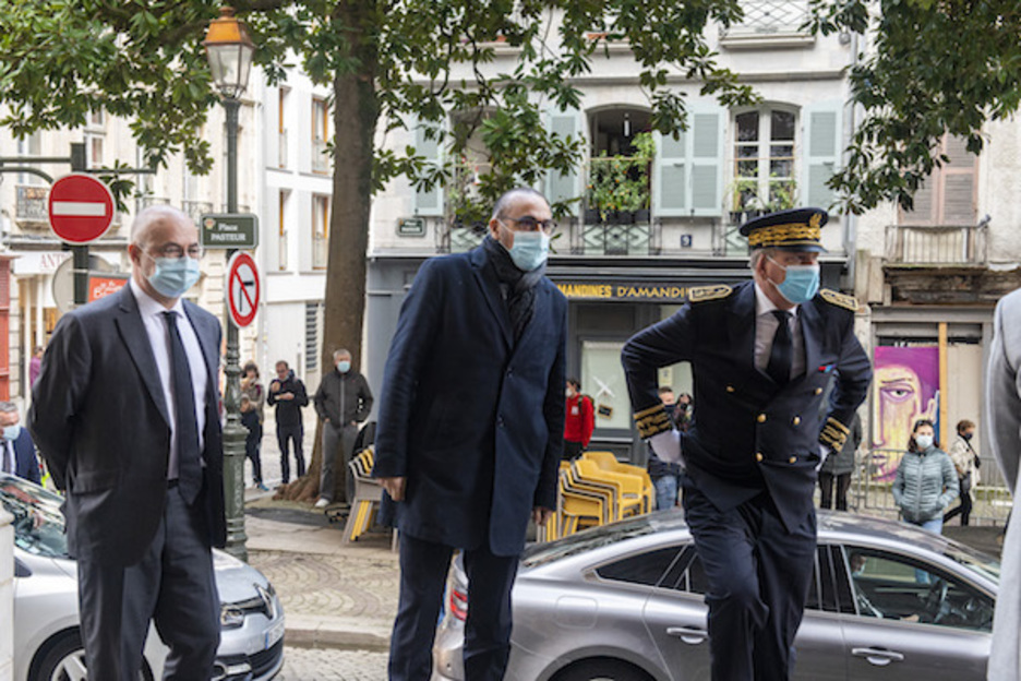 Laurent Nuñez, coordonnateur national du renseignement et de la lutte contre le terrorisme représentait le président de la République française tout comme le préfet Eric Spitz et le sous-préfet Philippe Le Moing-Surzur. © Guillaume Fauveau