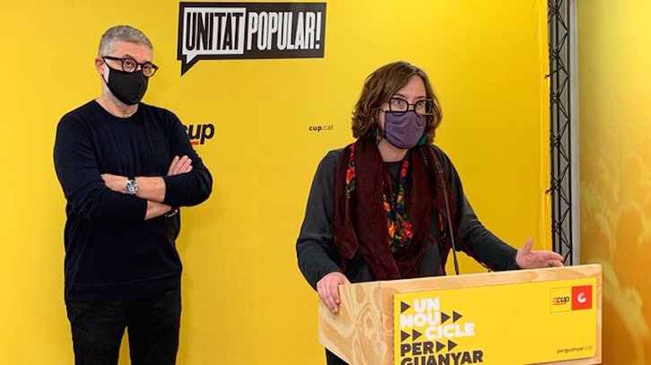 Riera y Reguant, tras la reunión del consejo. (CUP)