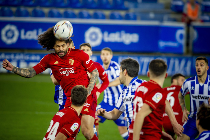 Osasuna enlazó en Mendizorrotza su segunda victoria seguida a domicilio, la tercera consecutiva que logra en el estadio gasteiztarra en sus últimas visitas. (Jaizki FONTANEDA/FOKU)