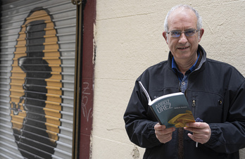 ‘Arroz urez’ lana aurkeztu du Mikel Antza idazleak. (Jagoba MANTEROLA / FOKU)