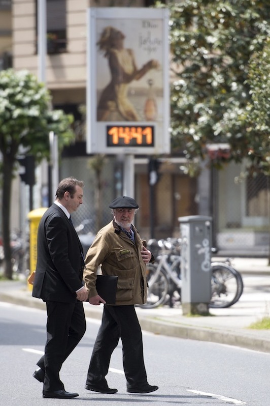 Kote Cabezudo (a la derecha) junto a su abogado después del juicio que se celebró en mayo de 2018. (Juan Carlos RUIZ | FOKU)