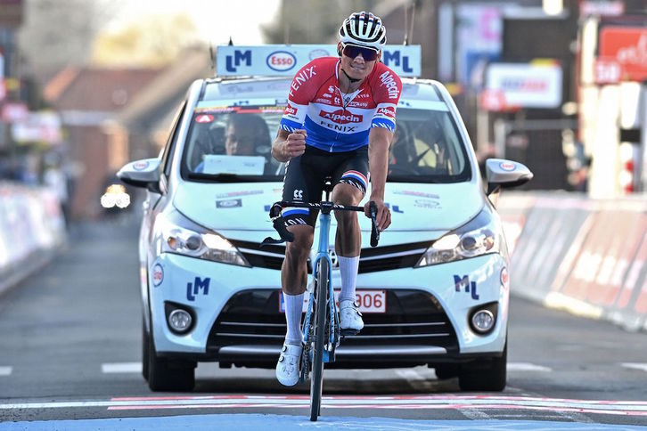 Mathieu van der Poel ha ganado las dos carreras del World Tour que ha disputado este año. (David STOCKMAN /AFP)