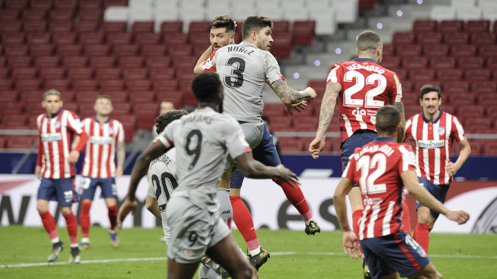 Núñez tuvo en el descuento un remate de cabeza para hacer el empate. (@AthleticClub)