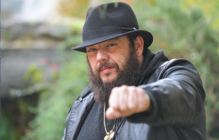 Kutxi Romero seguirá ofreciendo conciertos en acústico. (Idoia ZABALETA | FOKU)