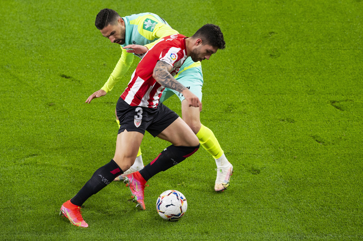 Unai Núñez se mantendrá en el once ante la ausencia de Iñigo Martínez, que cumplirá su cuarto y último partido de sanción. (Monika DEL VALLE/FOKU)