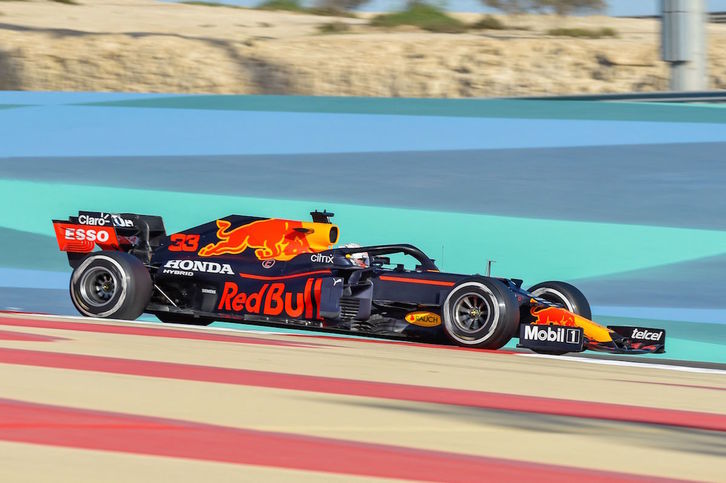 Verstappen ha sido el más rápido en el test de Baréin. (Mazen MAHDI/AFP) 