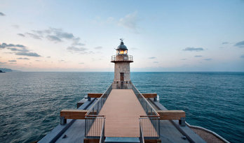 El faro de Santa Catalina, en Lekeitio, es el único abierto al público en la costa cantábrica.