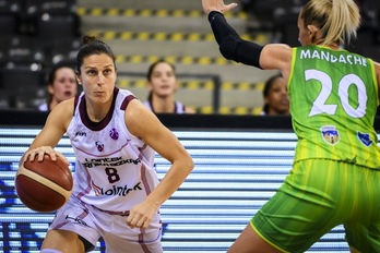 Milica Ivanovic ha inspirado la remontada y ha tenido el triple de la victoria en sus manos. (FIBA BASKETBALL)