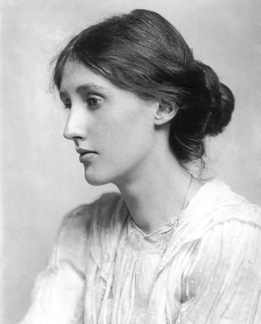 Woolf, captada por George Charles Beresford, fotógrafo especializado en retrato durante la época victoriana. 