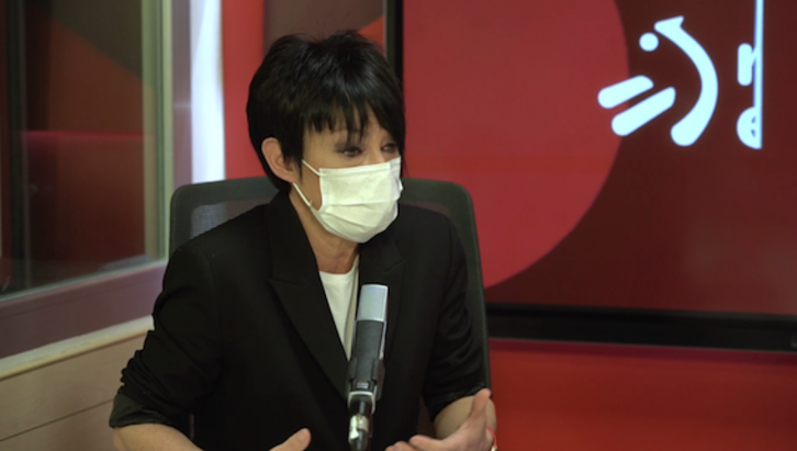 La portavoz parlamentaria de EH Bildu, Maddalen Iriarte, en su entrevista en Radio Euskadi. 