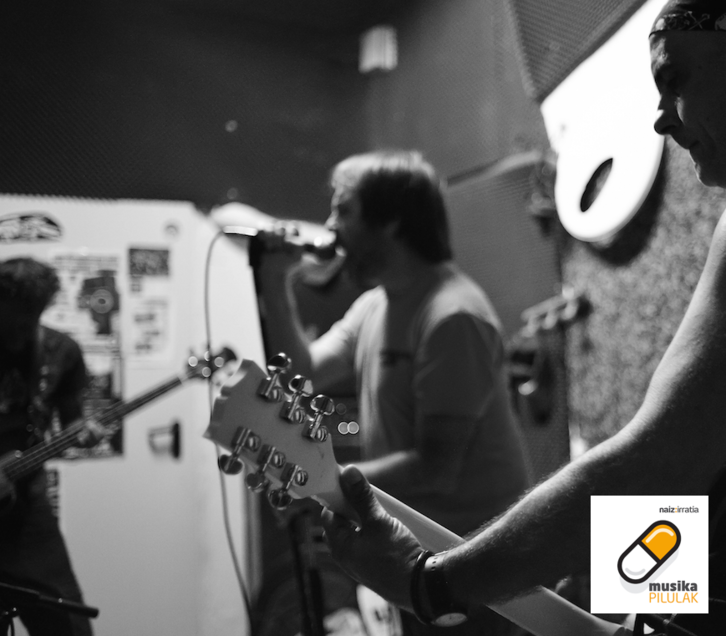 Nastelen - Musika Pilulak