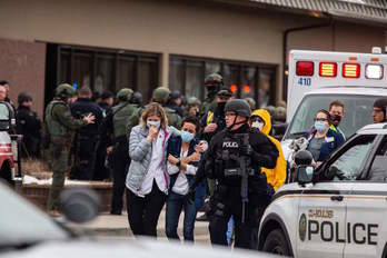 Exterior del supermercado de Boulder, donde se produjo la matanza. Chet STRANGE/AFP