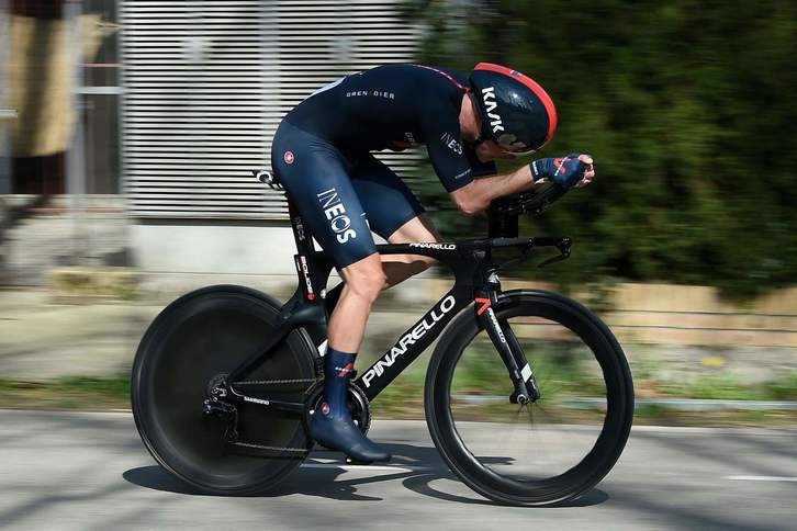 Rohan Dennis ha logrado en Banyoles su primera victoria con el Ineos. (Josep LAGO/AFP)