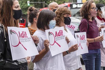 Foto de archivo de una comparecencia de Euskal Herria Kapitalari Planto sobre la Torre Bizkaia. (Marisol RAMIREZ/FOKU)
