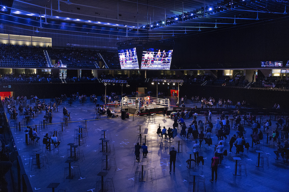 Aspecto general que ha presentado el Navarra Arena en la velada de este sábado. (Iñigo URIZ/FOKU)