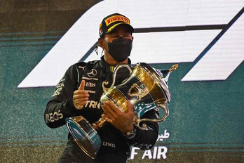 Ha sido la ocasión número 96 en la que Lewis Hamilton se sube a lo más alto del cajón. (Andrej ISAKOVIC/AFP)