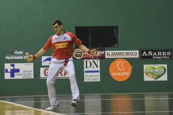 Ezkurdia, zabaletik pilota itzultzen (Idoia ZABALETA / FOKU)
