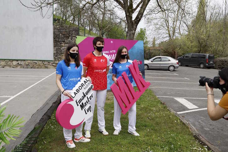 Iera Agirrek ezin izan du Irungo Ola sagardotegian egin den aurkezpenean egon. (EMC)