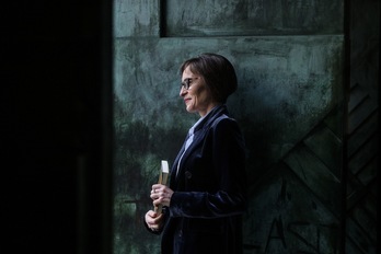 Ana Urkiza idazle eta itzultzailea. (Jon URBE / FOKU)