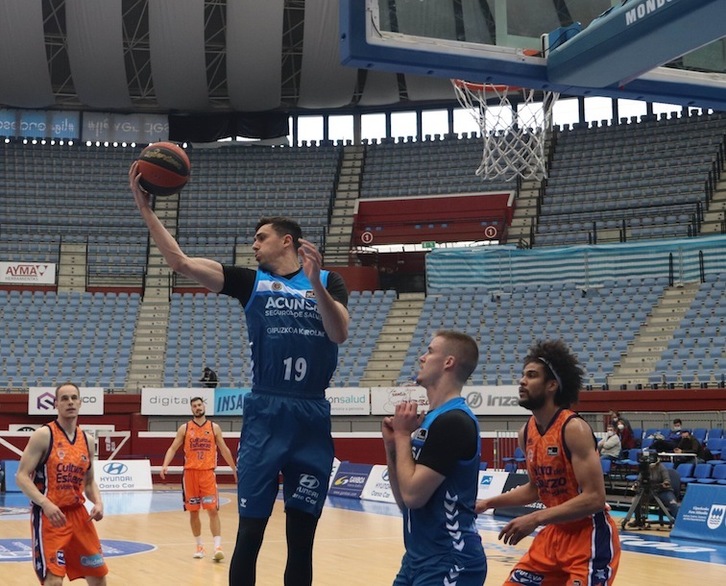 Una vez superado la covid-19, Pere Tomàs regresa a las canchas. (O. ARAÚJO / ACB PHOTO)
