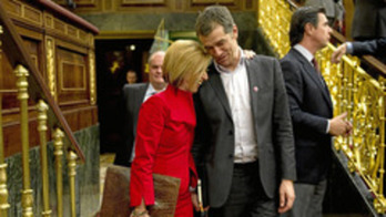 Imagen de la época en la que Toni Cantó militaba en la UPyD de Rosa Díez antes de pasarse a Ciudadanos y finalmente llegar al PP en todo un alarde de funambulismo político. (AFP)