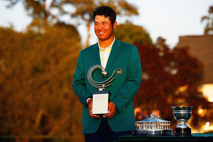 Matsuyama, con la chaqueta verde que le proclama como vencedor (Jared C. TILTON / AFP PHOTO)