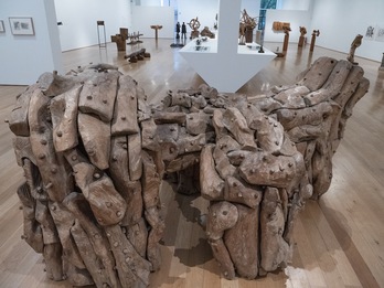 «Argi hiru zubi» (1977), un de sus esculturas más icónicas. (Monika del VALLE)