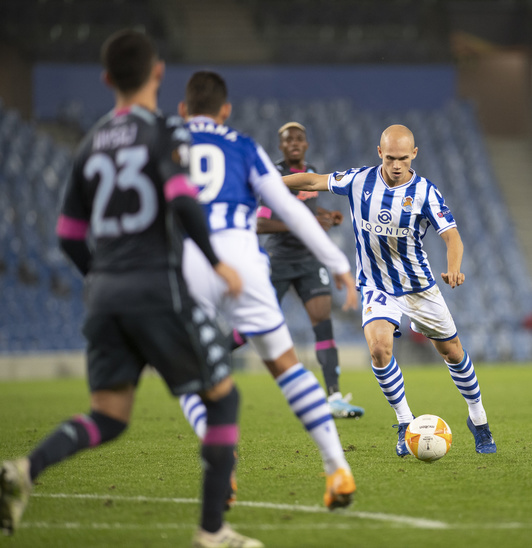 Jon Guridi en el partido de Europa League frente al Nápoles. (Juan Carlos RUIZ / FOKU)