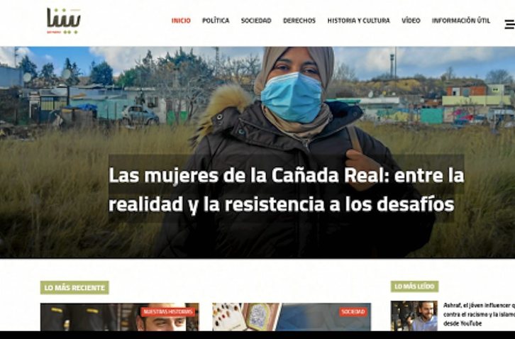 Baynanak Madrilen du egoitza eta gazteleraz eta arabieraz aritzen da. 