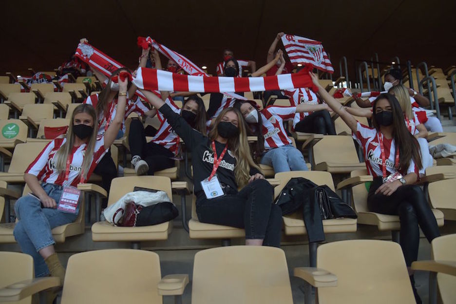 Senide bana izan dute harmailetan. (Cristina QUICLER | AFP) Senide bana izan dute harmailetan. (Cristina QUICLER | AFP)