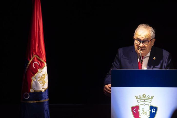 El presidente de Osasuna, Luis Sabalza, ya se mostró contrario a la Superliga europea en la anterior asamblea general. (CA OSASUNA)