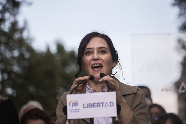 Isabel Díaz Ayuso, durante un acto electoral ayer lunes en Fuenlabrada. (Alejandro Martínez Vélez/Europa Press) 