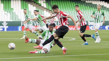 Morcillo ha tenido la primera oportunidad de marcar y ha sido derribado en el área tras su disparo. (@AthleticClub)