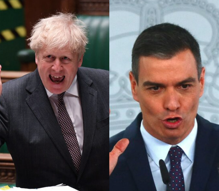 Boris Johnson y Pedro Sánchez. (AFP)