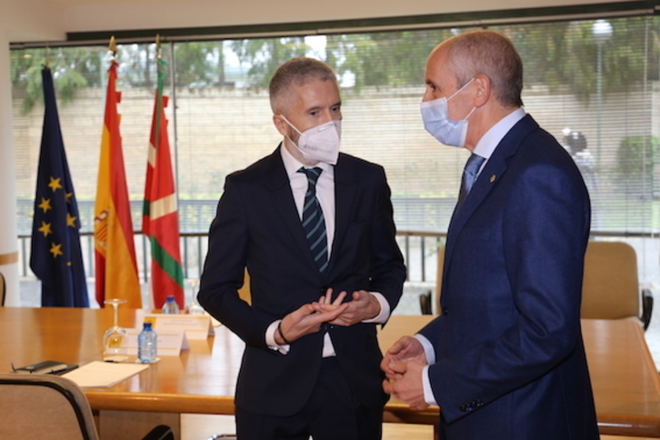 Según el Departamento de Seguridad, el consejero Josu Erkoreka le comentó al ministro Fernando Grande Marlaska que los controles deben ser comunicados. (IREKIA)