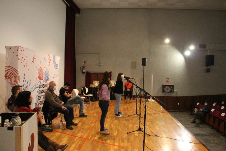 Aroa Arrizubieta eta Irati Anda, Oiongo saioko garaileak. (BERTSOZALE)