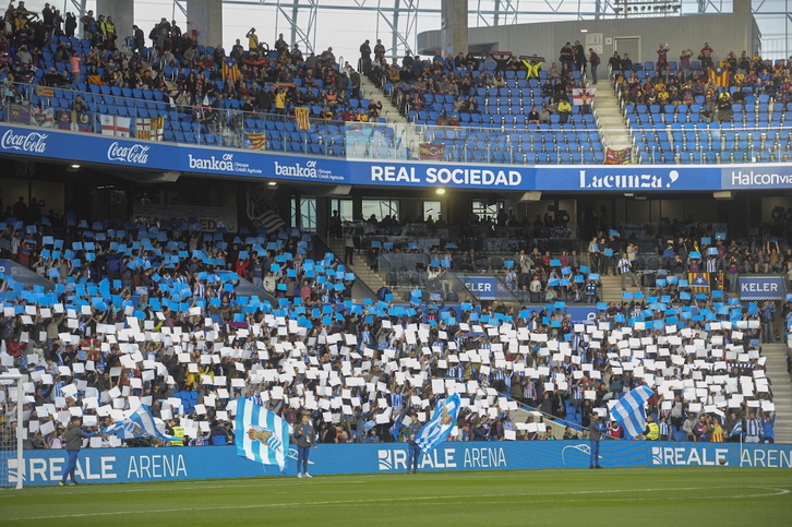 La presencia de público en los estadios de fútbol y baloncesto aún no está asegurada. (Jon URBE/FOKU)