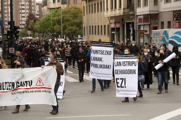 Movilización sindical para reivindicar «tolerancia cero» ante los accidentes laborales. (Iñigo URIZ/FOKU)