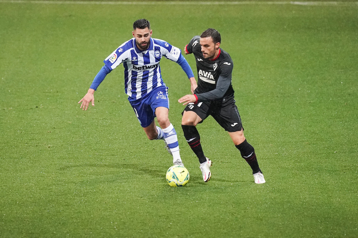 l partido es importantísimo para eEl Alavés y vital para el Eibar. (Endika PORTILLO / FOKU)
