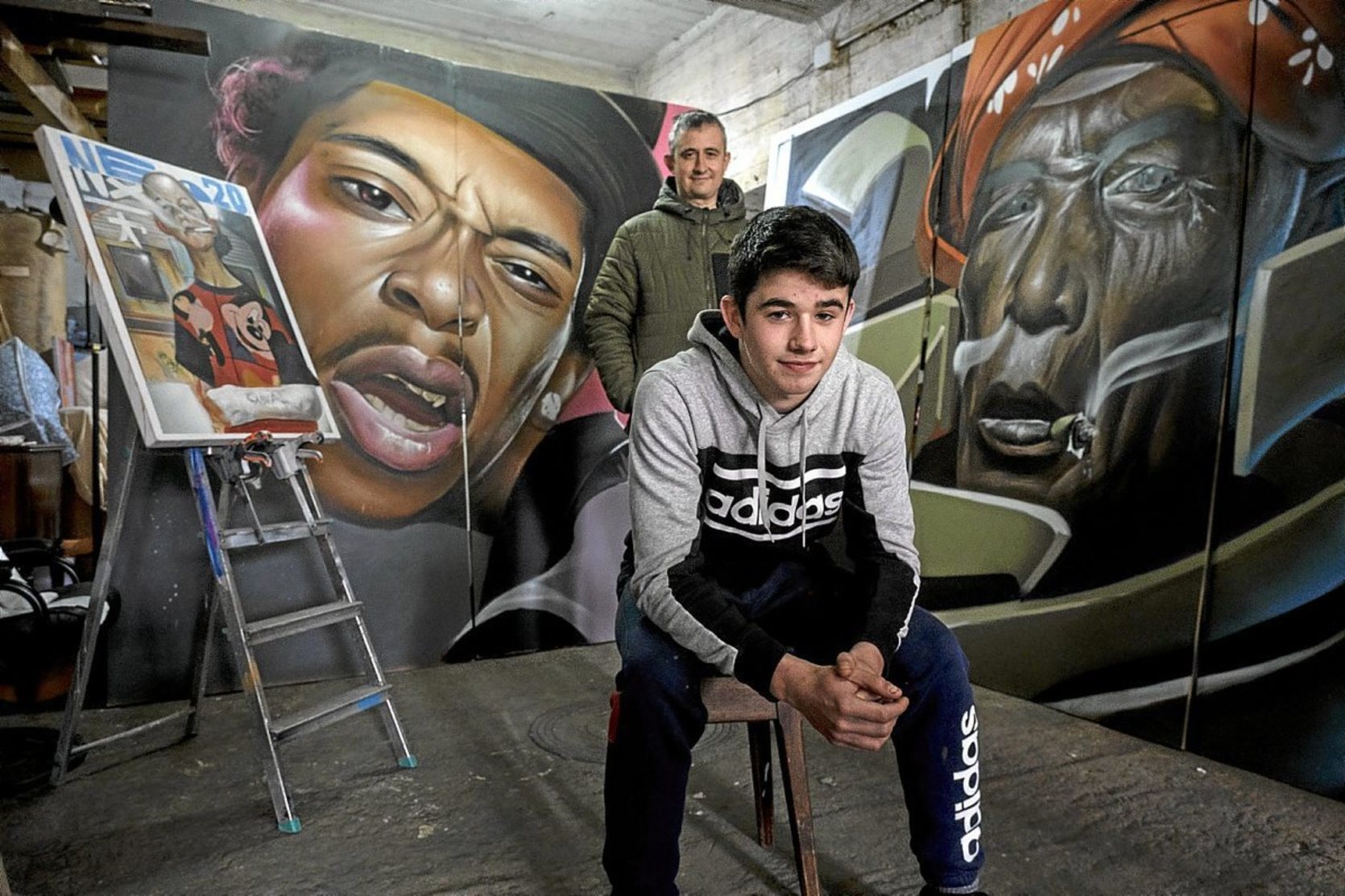 Nextor eta Aitor Otaño aita-semeak, grafitigileak (Jon URBE I FOKU)