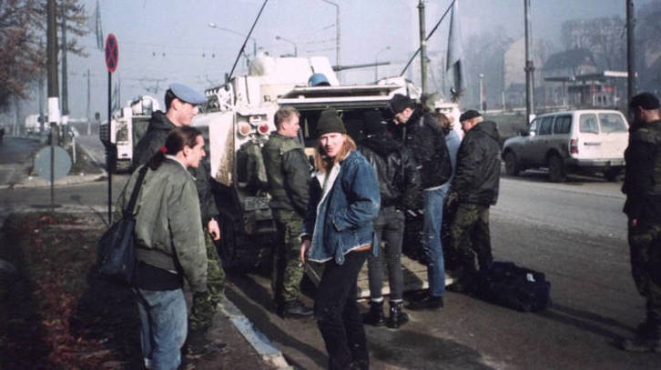 Bruce Dickinson y los Skunkworks en el documental 'Scream for me Sarajevo'. (Primer Time)